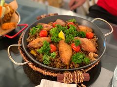 西班牙鸡翅牛菌饭-灵意咖啡·西班牙美食(汕头金平万达广场店)