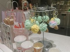 -DQ·蛋糕·冰淇淋(大宁国际商业广场店)