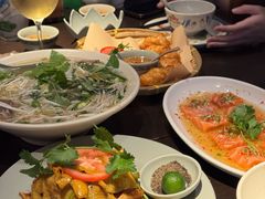 -大头虾越式风味餐厅(光明广场店)