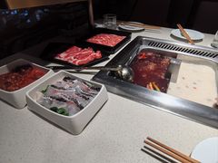 -海底捞火锅鲜切牛肉主题店(长寿路店)