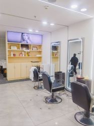 -Coo Hair salon