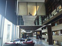 -上海虹桥西郊假日酒店