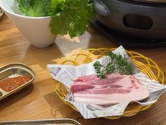 -青瓦餐厅·生鱼片·韩园烤肉(西塔店)