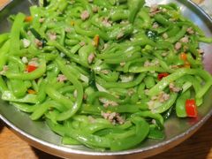-聚鑫朋酸菜肥肠(九龙仓店)