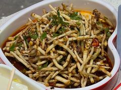 -钢管厂五区小郡肝串串香火锅(梅川路店)