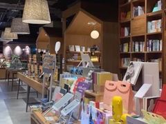 -百新书局(尚悦湾店)