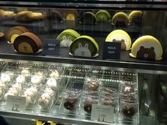-LINE FRIENDS Garosu-gil Flagship Store