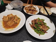 -鱼鲜饭香·招牌汽锅剁椒鱼头王