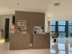 前台-mood理容店