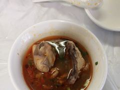 -鲁朗纳麦石锅鸡庄园