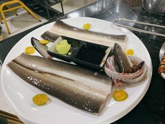 鲜活鳗鱼-奉座泥炉烤肉·活鳗·稻草黄油鸡(龙美店)
