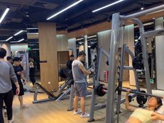 -威克健身游泳(万菱汇店)