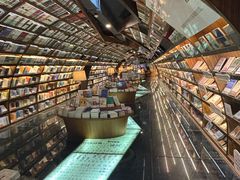 -钟书阁(珍园店)