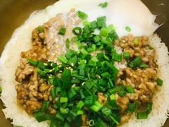 窝蛋牛肉煲仔饭-红星光发煲仔饭(大石街店)