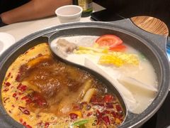 双拼汤底-一哥澳门豆捞·澳门风打边炉(高德置地店)