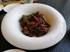 -鱼鲜饭香·招牌汽锅剁椒鱼头王