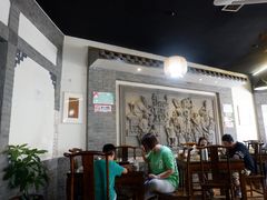 大堂-王明古法砂锅居(开化寺店)