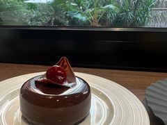 -潮一不贰·西式简餐·法式甜品(外滩店)