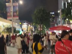 -詹爷爷乌节路街头冰淇淋