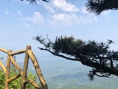 -罗田薄刀峰风景区