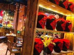 -老滇山寨•云南特色菜•地方菜•民族风情歌舞表演(金碧店)