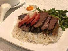 -香港新发烧腊茶餐厅(水围店)