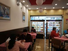 -红宝石·鲜奶小方·海派西点房(南丹店)