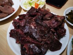 -闫家驴肉老店(华电一校店)