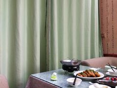 卡座-伊帆食府·青海地方特色美食