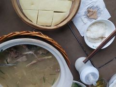 老鸭煲-听风阁农家私房菜茶楼(龙坞店)