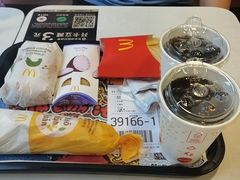 -麦当劳(长江西路得来速店)