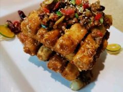 -铜锣湾·有麝自然香(重庆新天地店)