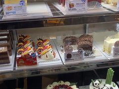 -85度C(生甜甜圈研究工坊·上海平凉店)