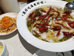 -江渔儿酸菜鱼(奥园广场金发购物中心店)