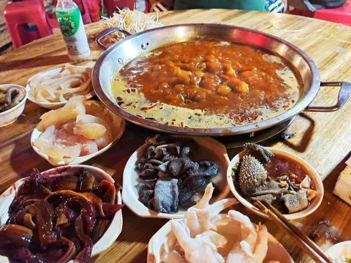 储奇门鳝鱼火锅(总店)-"没有见过世面的北方人第一次来重庆吃火锅,.