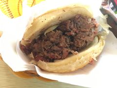 精品火烧-闫家驴肉老店(华电一校店)
