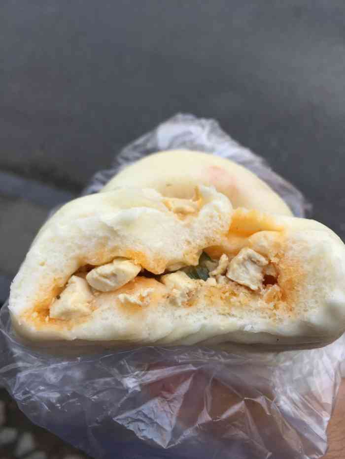包客里的主打是包子,早上买几个做早餐很不错