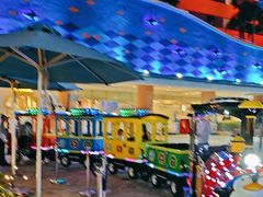 -喷泉广场餐厅·宵夜·海鲜烧烤大排档(长隆企鹅酒店)