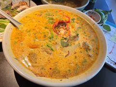 -大头虾越式风味餐厅(光明广场店)