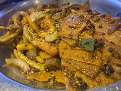 -嘎嘎鸭下巴·爆辣干锅(女人街店)