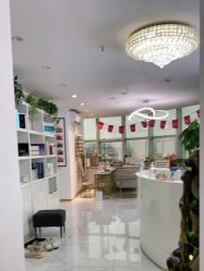 -瓷肌博士·祛痘科技美肤