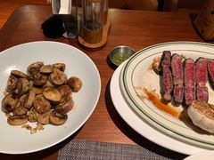 -MONICH牛排融合餐厅(和义大道购物中心店)