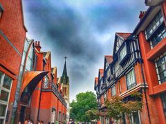 -钟书阁(松江泰晤士小镇店)