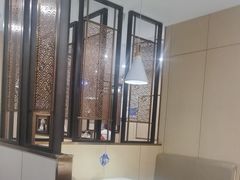 -七欣天香辣蟹火锅(闵行浦江欢乐颂店)