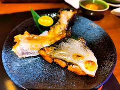 烤三文鱼头-和彩放题餐厅(酒仙桥店)