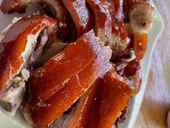 -黄记四更烤乳猪店