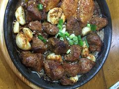 -老东镇啤酒屋海鲜加工·蒸汽海鲜·海鲜烧烤(台东店)