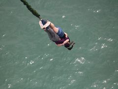 -星海蹦极娱乐