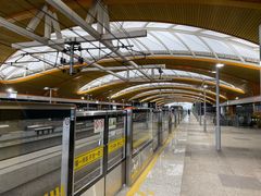 -康新公路(地铁站)