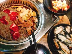-烤圣自助美食音乐餐厅